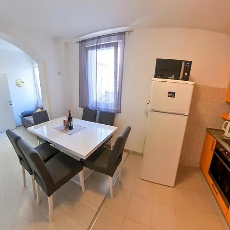 Dado Apartament Makarska
