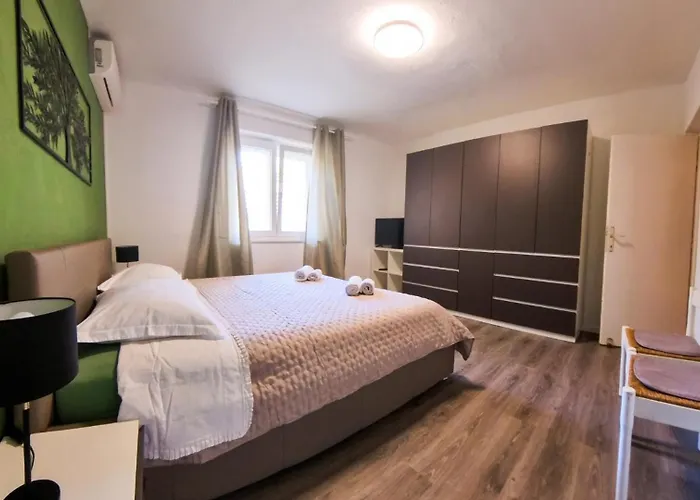 Dado Apartment Makarska