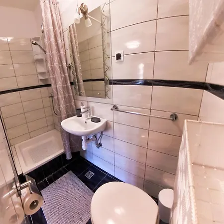 Dado Apartment Makarska